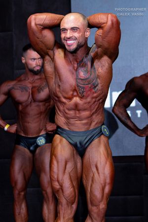 СLASSIC PHYSIQUE +178